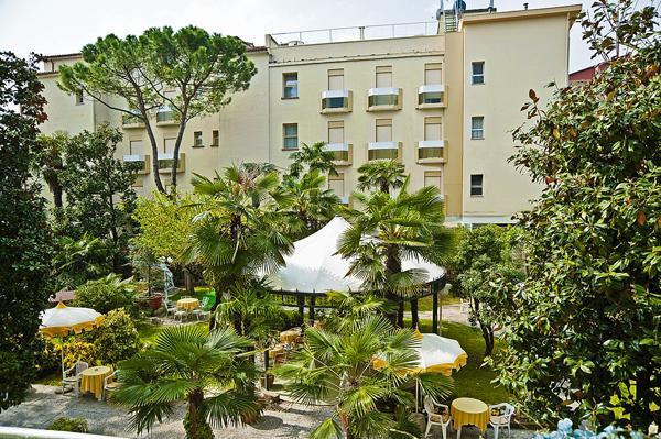 Hotel B&B Risorta Abano Terme Exterior photo