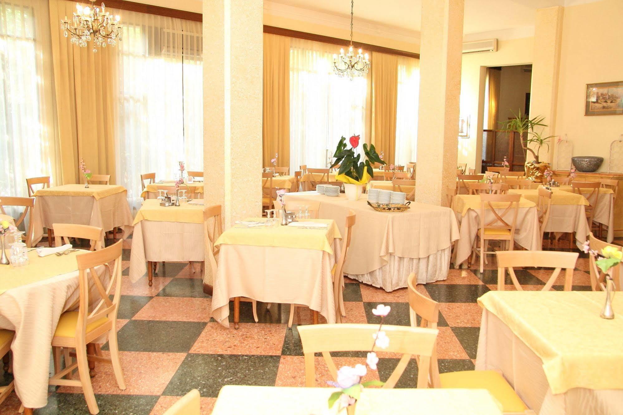 Hotel B&B Risorta Abano Terme Exterior photo